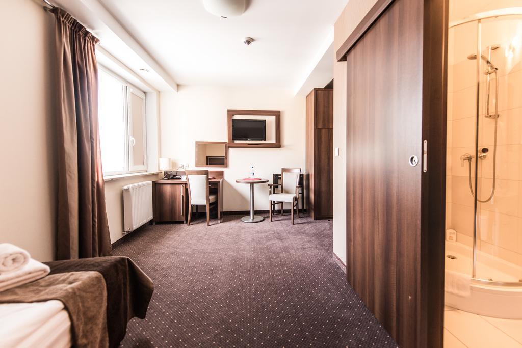 Hotel Austeria Conference & Spa Ciechocinek Exterior photo